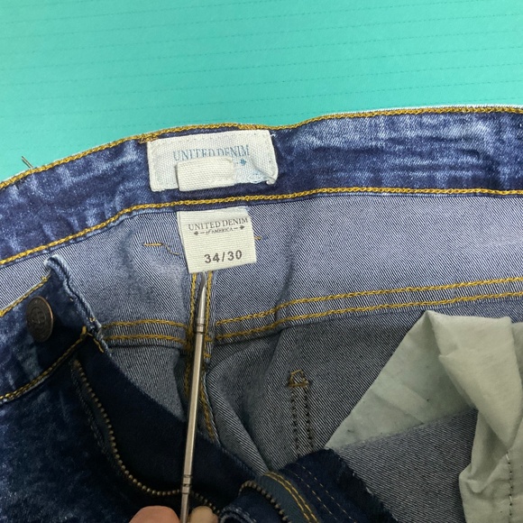 United Denim Of America Men’s jeans in a dark wash size 36x30 Edgy Distressed - Picture 4 of 4